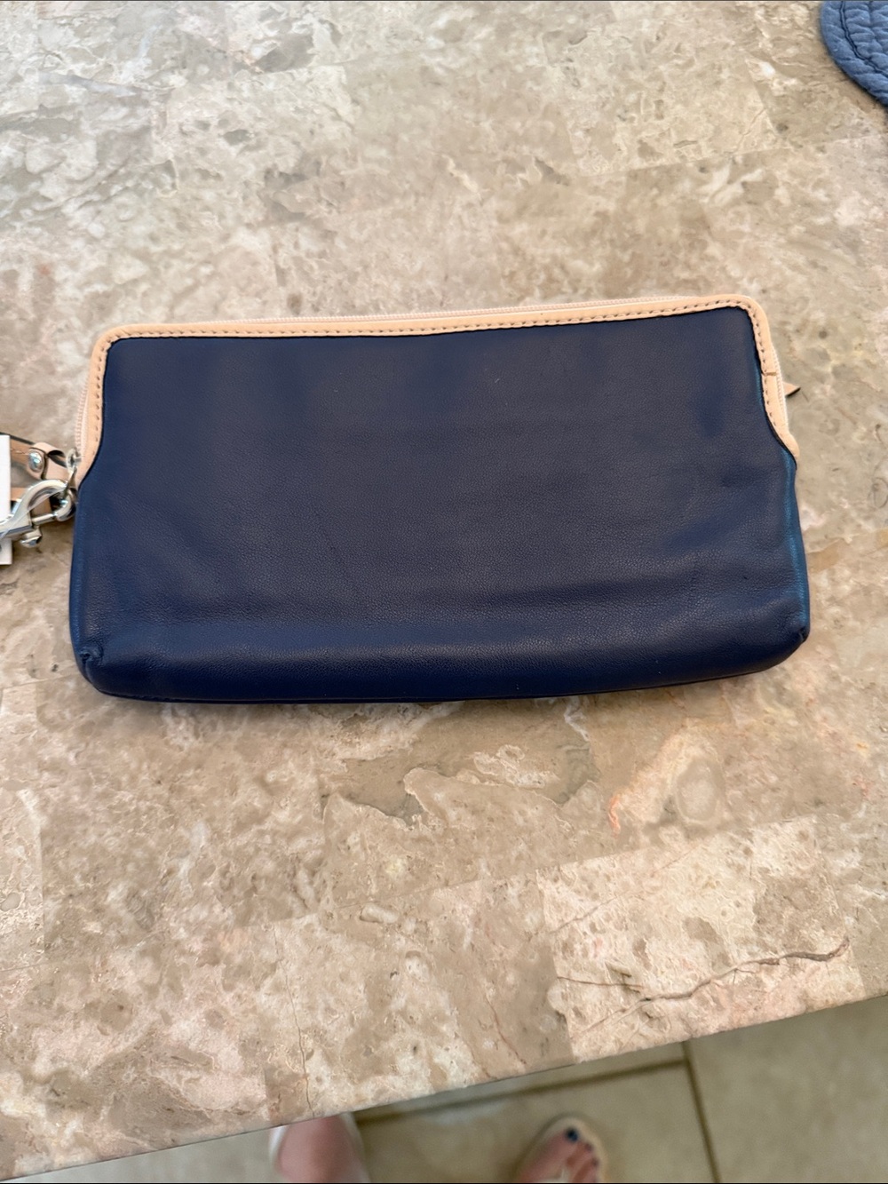 Coach NWT Daisy Spectator Double Zip Leather Wristlet/Clutch Navy,Green & Tan - Picture 8 of 16